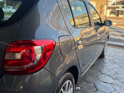 Renault SANDERO Expression Hi-Power 1.6 8V 5p