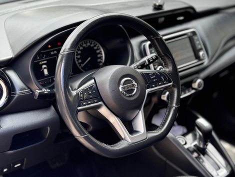Nissan KICKS SL 1.6 16V FlexStar 5p Aut.