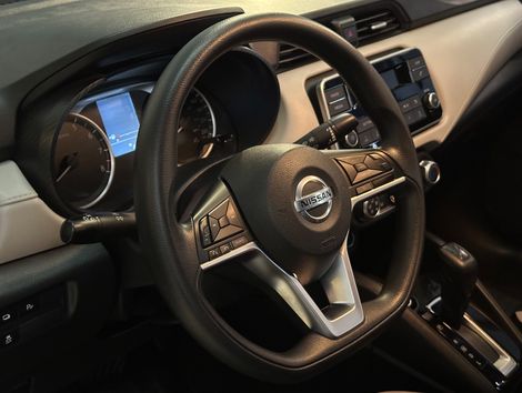 Nissan VERSA Sense 1.6 16V Flex Aut.