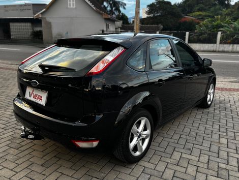 Ford Focus 1.6 S/SE/SE Plus Flex 8V/16V  5p