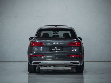 Audi Q5 Ambiente 2.0 TFSI Quattro S tronic