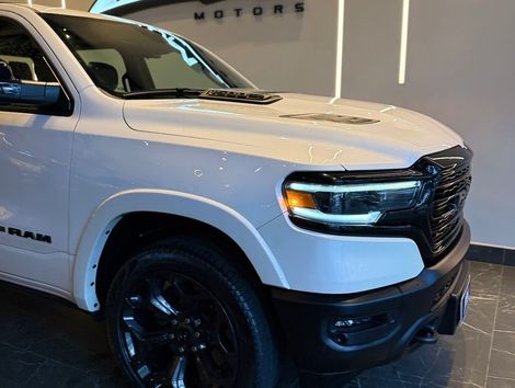 RAM 1500 LIMITED NIGHT EDITION 5.7 4x4 Aut.