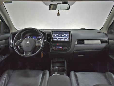 Mitsubishi OUTLANDER 2.0 16V 160cv Aut.