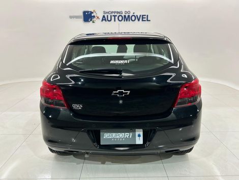 Chevrolet ONIX HATCH Joy 1.0 8V Flex 5p Mec.