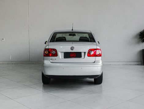 VolksWagen Polo Sedan 1.6 Mi Total Flex 8V 4p