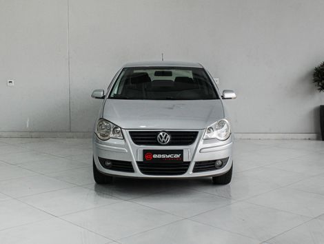 VolksWagen Polo Sedan 1.6 Mi Total Flex 8V 4p