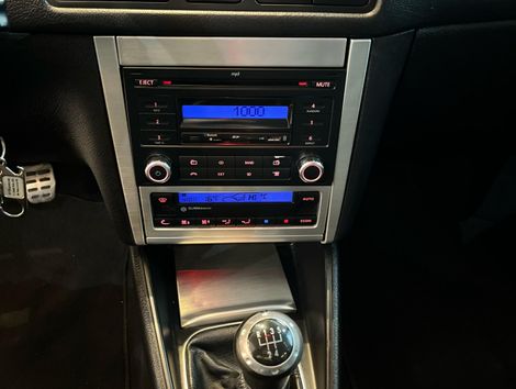 VolksWagen Golf Sportline 1.6 Mi Total Flex 8V 4p