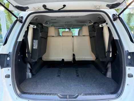 Toyota Hilux SW4 SR 4x2 2.7/ 2.7 Flex 16V Aut.