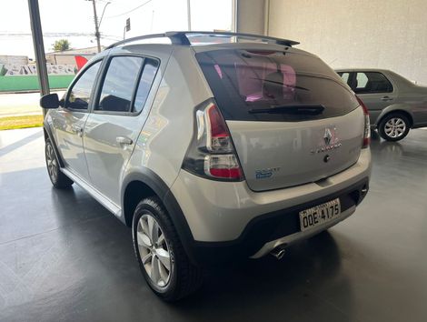 Renault SANDERO Expression Hi-Flex 1.6 8V 5p