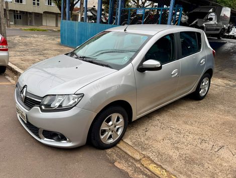 Renault SANDERO Dyna. EasyR Hi-Flex 1.6 8V