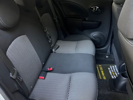 Nissan MARCH SV 1.6 16V FlexStart 5p Mec.