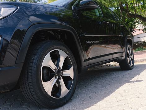 Jeep COMPASS LONGITUDE 2.0 4x4 Dies. 16V Aut.