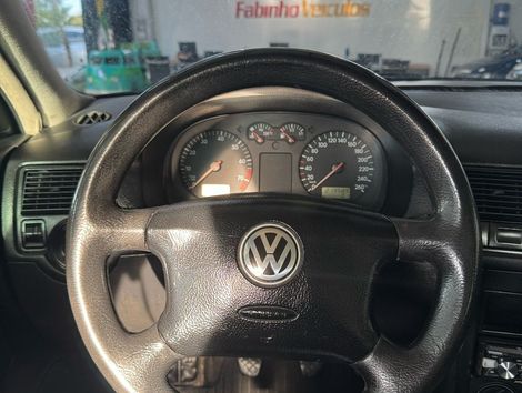VolksWagen Golf 2.0/2.0 T. Flex Mec.(Black & Silv)