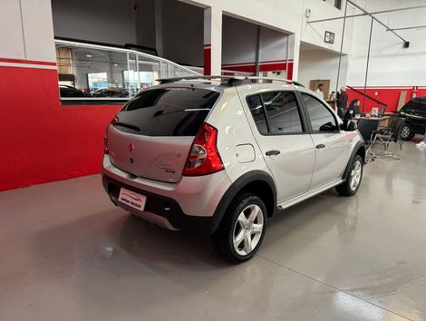 Renault SANDERO STEPWAY Hi-Flex 1.6 16V 5p