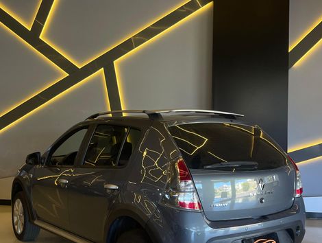 Renault SANDERO STEPWAY Hi-Flex 1.6 16V 5p Aut.