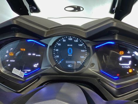 KYMCO AK 550i PREMIUM 