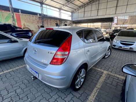 Hyundai i30 2.0 16V 145cv 5p Aut.