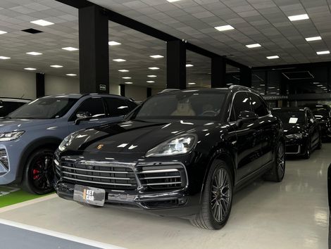 Porsche Cayenne E-Hybrid 3.0 V6 462cv