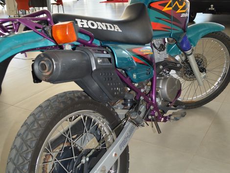HONDA NX 200