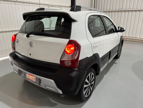 Toyota ETIOS CROSS 1.5 Flex 16V 5p Mec.