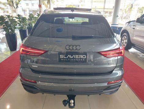 Audi Q3 Perf. Black.Plus 2.0 TFSI Tip. Quat.