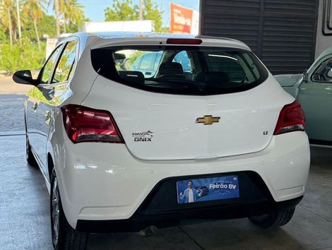 Chevrolet ONIX HATCH LT 1.0 8V FlexPower 5p Mec.