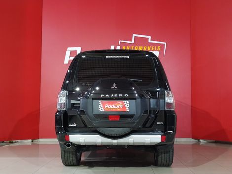 Mitsubishi Pajero HPE Full 3.2 4x4 T.I.Dies. 5p Aut