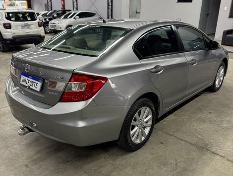 Honda Civic Sedan LXS 1.8/1.8 Flex 16V Aut. 4p