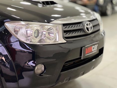 Toyota Hilux SW4 SRV D4-D 4x4 3.0 TDI Dies. Aut