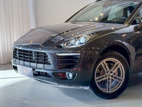 Porsche Macan 2.0 Turbo