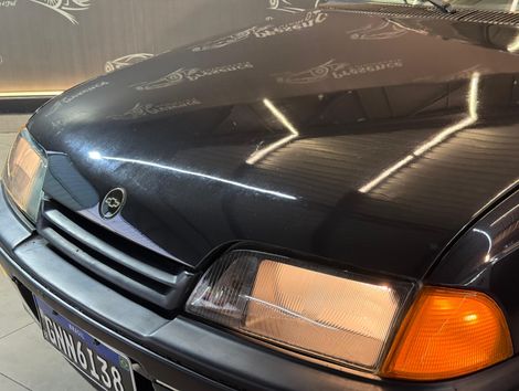 Chevrolet Monza Classic SE 2.0 /MPFI e EFI 2p e 4p