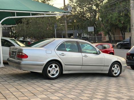 Mercedes E-320 3.2 Elegance