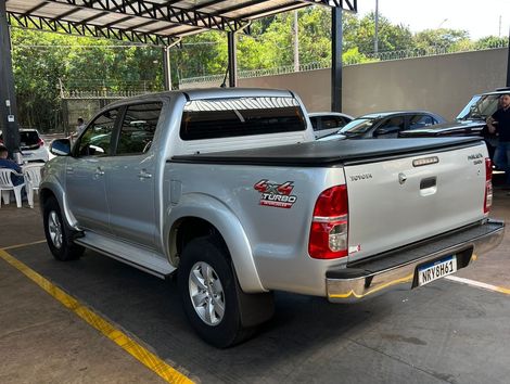 Toyota Hilux CD SRV D4-D 4x4 3.0 TDI Diesel Aut
