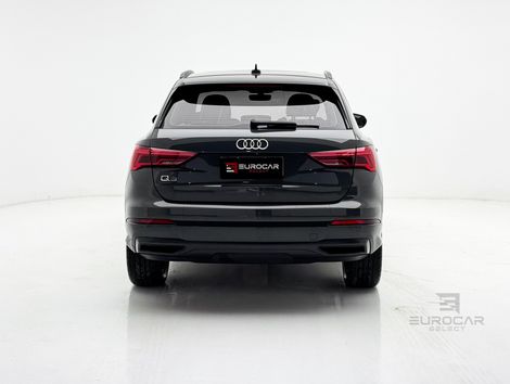 Audi Q3 Black Ed. 1.4 TFSI Flex/Black S-tron.