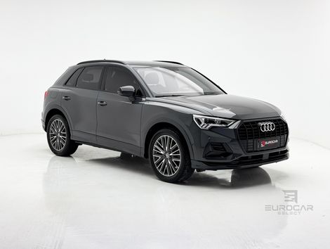 Audi Q3 Black Ed. 1.4 TFSI Flex/Black S-tron.
