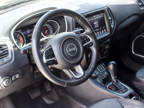 Jeep COMPASS LONGITUDE 2.0 4x4 Dies. 16V Aut.