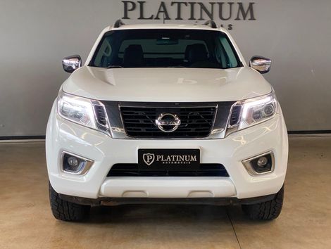 Nissan XE CD 4x4 2.3 Bi-TB Diesel Aut. 