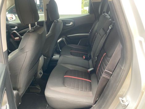 Fiat Toro Freedom 2.4 16V Flex Aut.