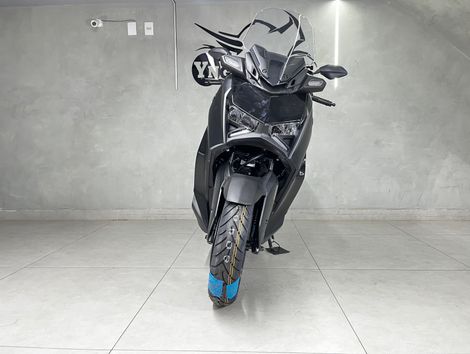 YAMAHA XMAX 250 CONNECTED 