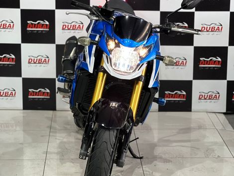 SUZUKI GSR 750