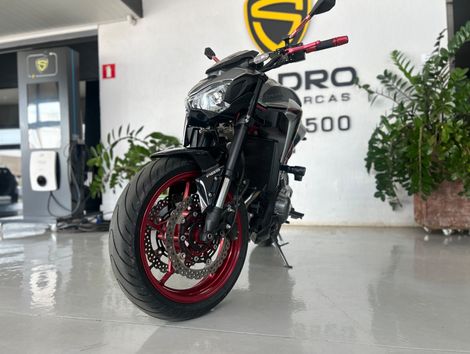 KAWASAKI Z900