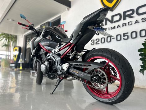 KAWASAKI Z900