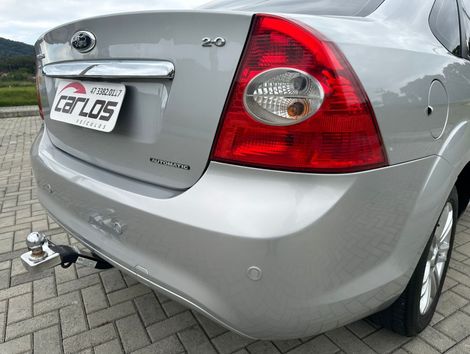 Ford Focus Ghia Sed. 2.0 16V/2.0 16V Flex Aut