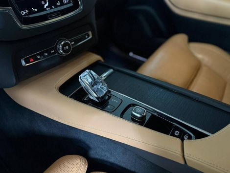 Volvo /  T8 INSCRIPT