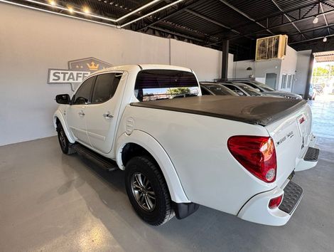 Mitsubishi L200 Triton HPE 3.2 CD TB Int.Diesel Aut