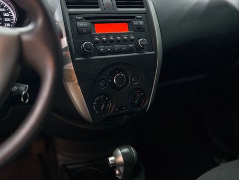 Nissan VERSA SV 1.6 16V FlexStart 4p Aut.