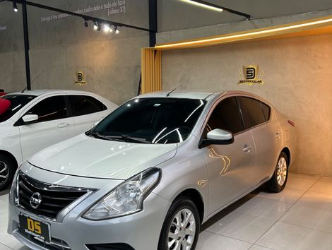 Nissan VERSA SV 1.6 16V FlexStart 4p Aut.