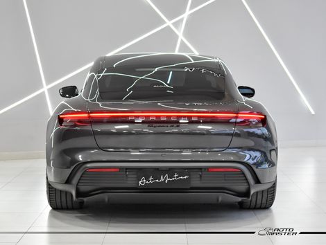 Porsche Taycan 4S (Elétrico)