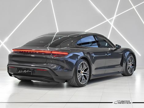 Porsche Taycan 4S (Elétrico)