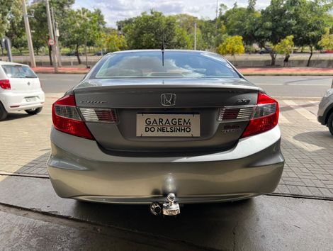 Honda Civic Sedan LXR 2.0 Flexone 16V Aut. 4p